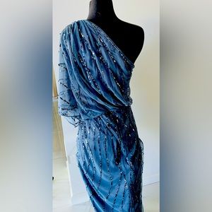 GORGEOUS BRAND NEW! FORMAL DRESS PERFECT